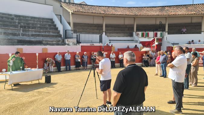 Misa en la Plaza de Toros